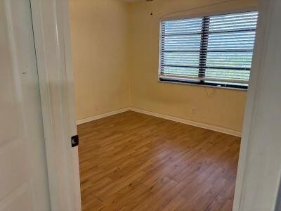 For Sale: $145,000 (2 beds, 2 baths, 1020 Square Feet)