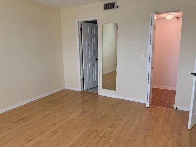For Sale: $145,000 (2 beds, 2 baths, 1020 Square Feet)