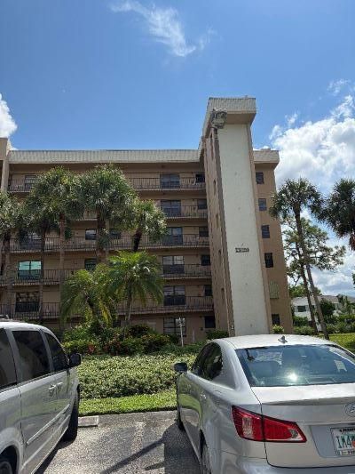 For Sale: $145,000 (2 beds, 2 baths, 1020 Square Feet)