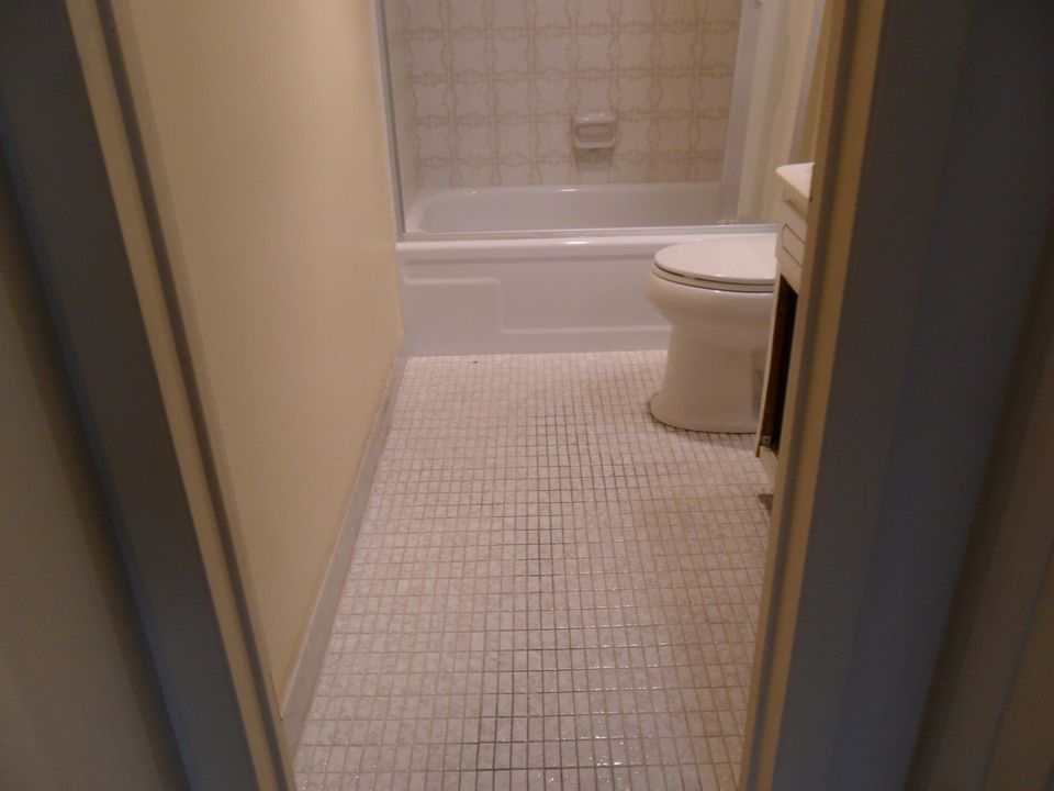 待售: $90,000 (1 贝兹, 1 浴室, 900 平方英尺)