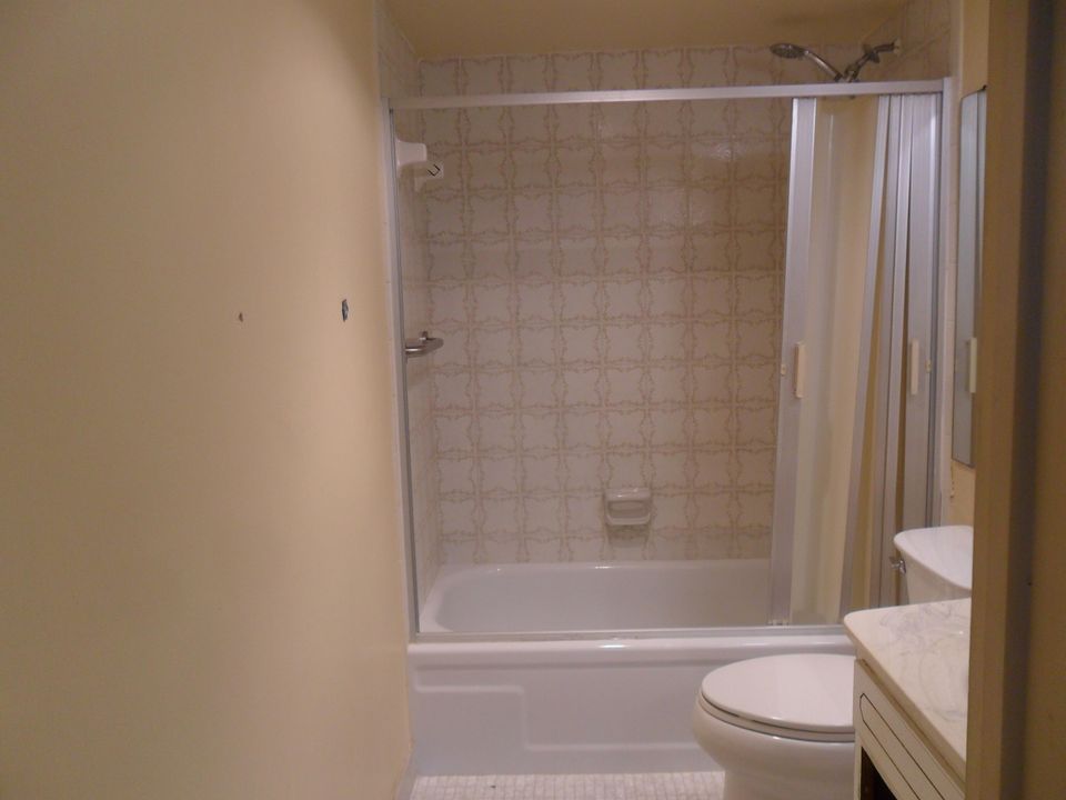 待售: $90,000 (1 贝兹, 1 浴室, 900 平方英尺)