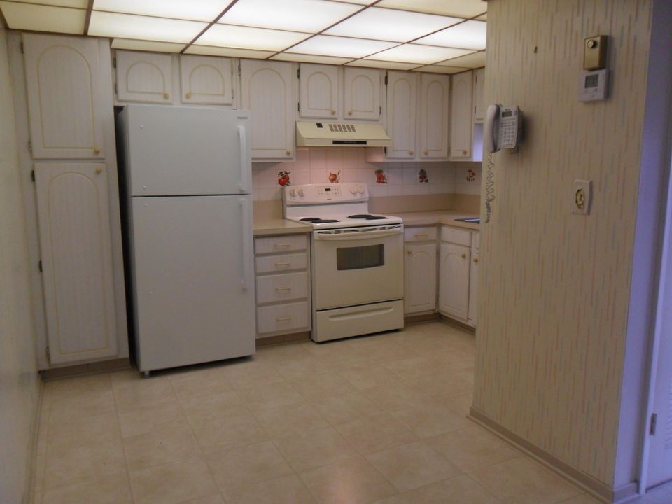 待售: $90,000 (1 贝兹, 1 浴室, 900 平方英尺)