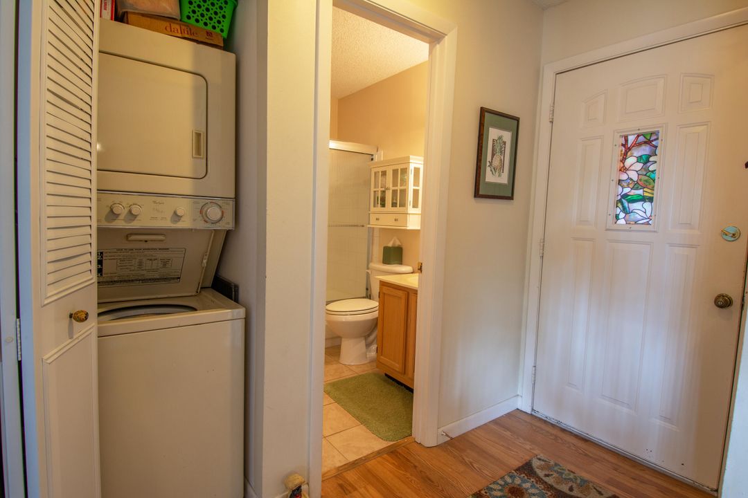 For Sale: $165,000 (2 beds, 2 baths, 861 Square Feet)