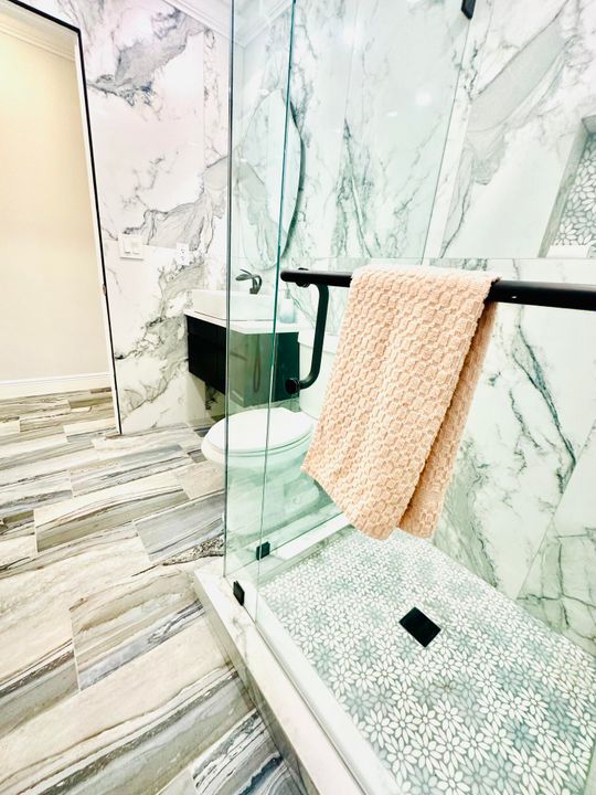 For Rent: $3,800 (4 beds, 2 baths, 1272 Square Feet)