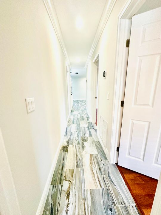 For Rent: $3,800 (4 beds, 2 baths, 1272 Square Feet)