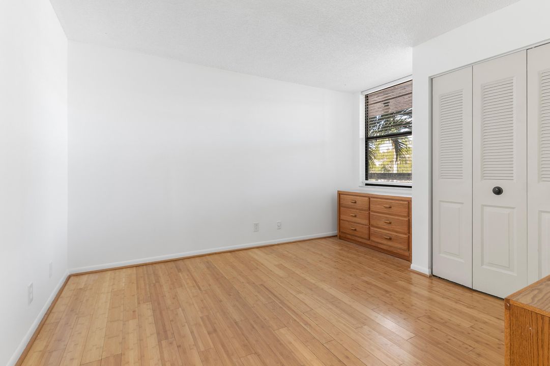 For Rent: $2,600 (2 beds, 2 baths, 1175 Square Feet)