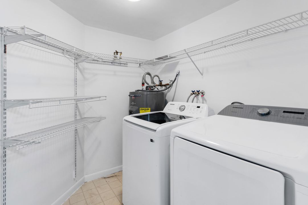 For Rent: $2,600 (2 beds, 2 baths, 1175 Square Feet)