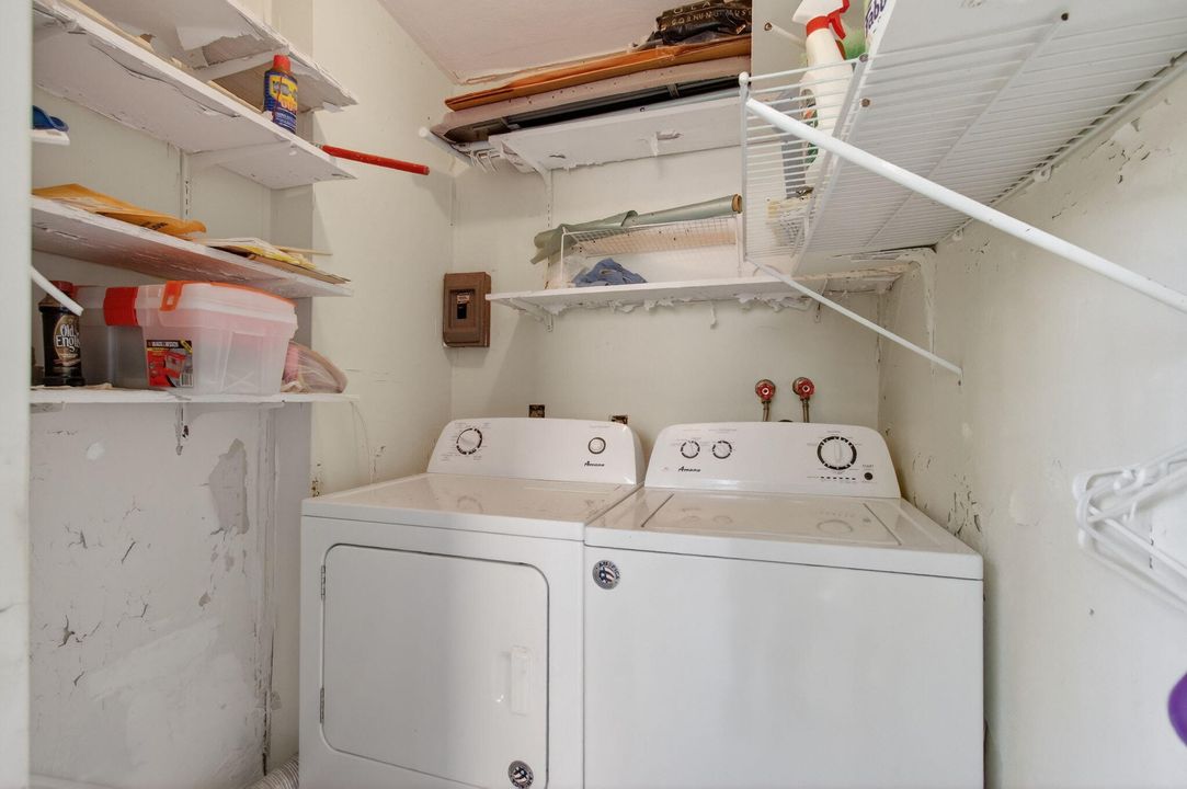 На продажу: $120,000 (2 спален, 2 ванн, 907 Квадратных фут)