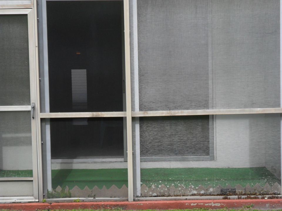 待售: $90,000 (1 贝兹, 1 浴室, 900 平方英尺)