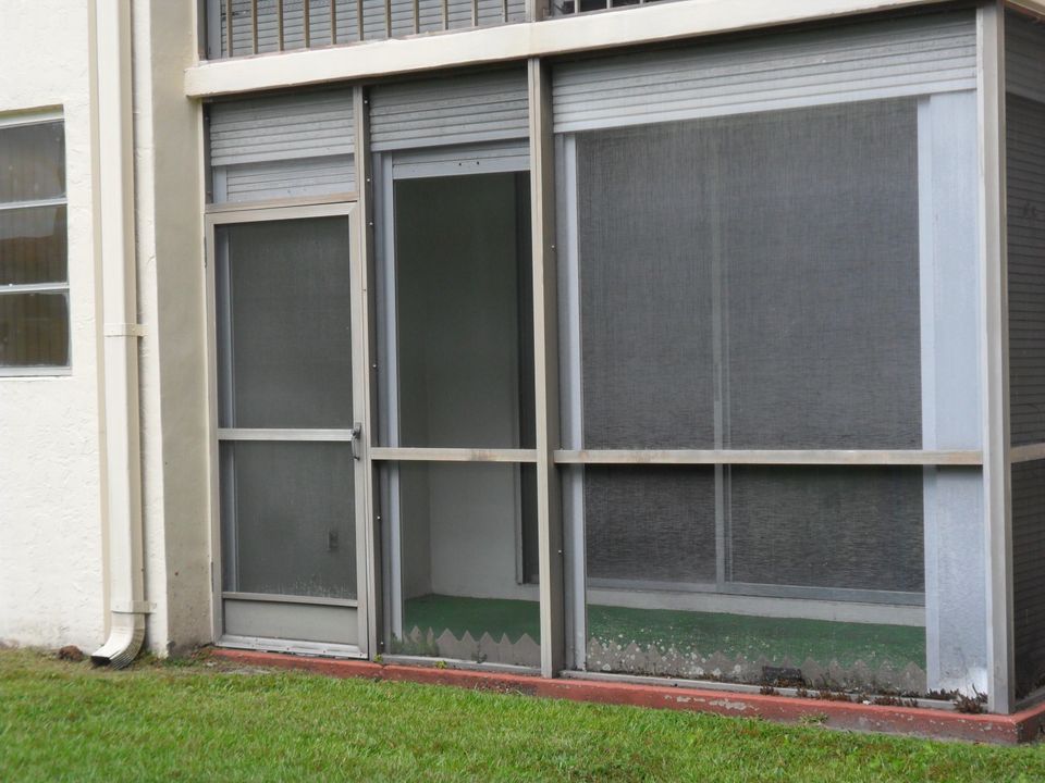 待售: $90,000 (1 贝兹, 1 浴室, 900 平方英尺)