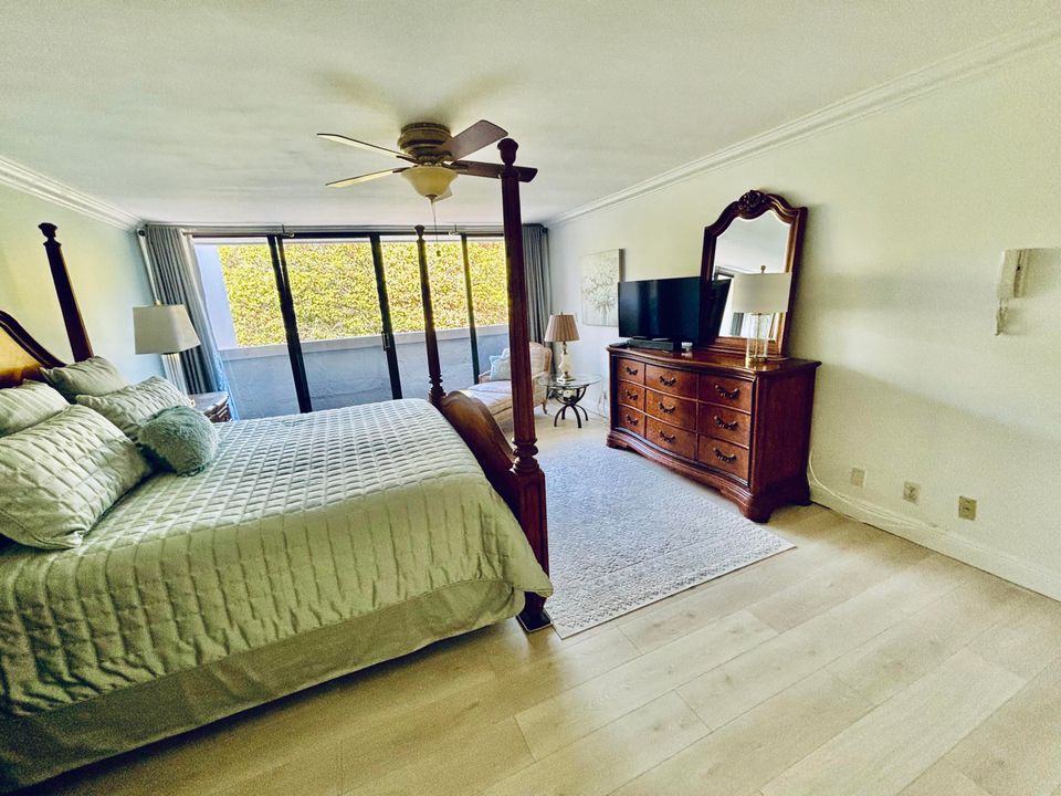 For Sale: $1,599,500 (2 beds, 2 baths, 2529 Square Feet)