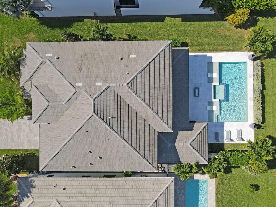 For Sale: $2,800,000 (5 beds, 5 baths, 4862 Square Feet)