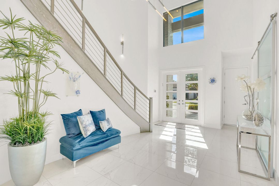 For Sale: $2,800,000 (5 beds, 5 baths, 4862 Square Feet)