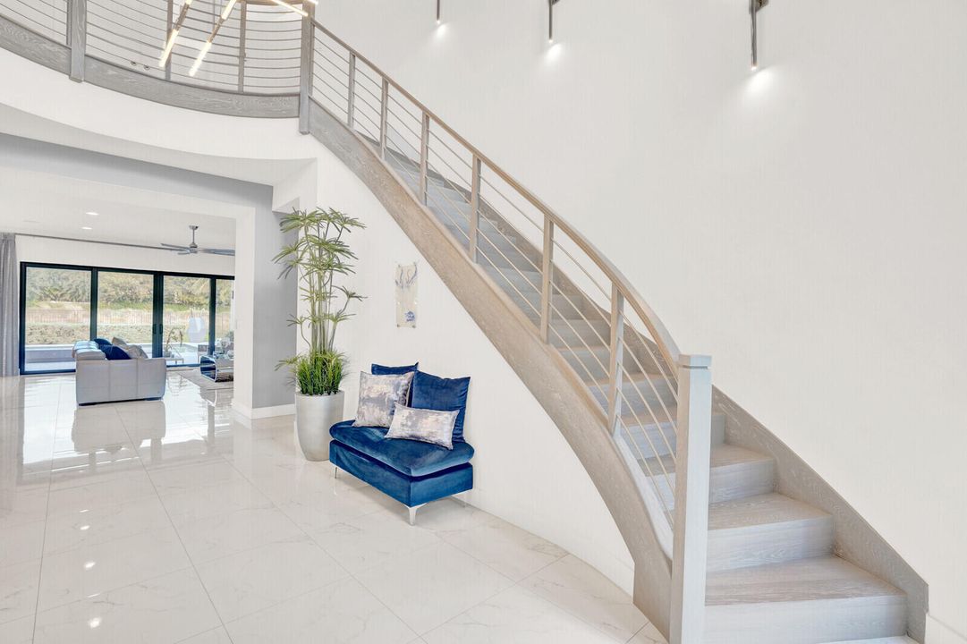 For Sale: $2,800,000 (5 beds, 5 baths, 4862 Square Feet)