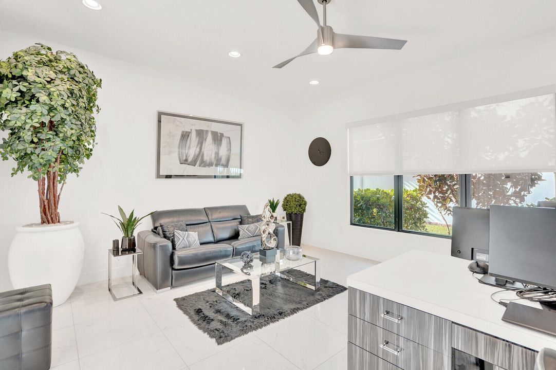 For Sale: $2,800,000 (5 beds, 5 baths, 4862 Square Feet)