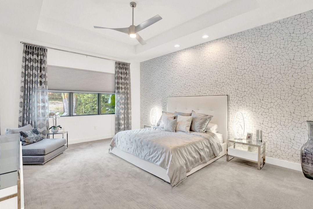 For Sale: $2,800,000 (5 beds, 5 baths, 4862 Square Feet)