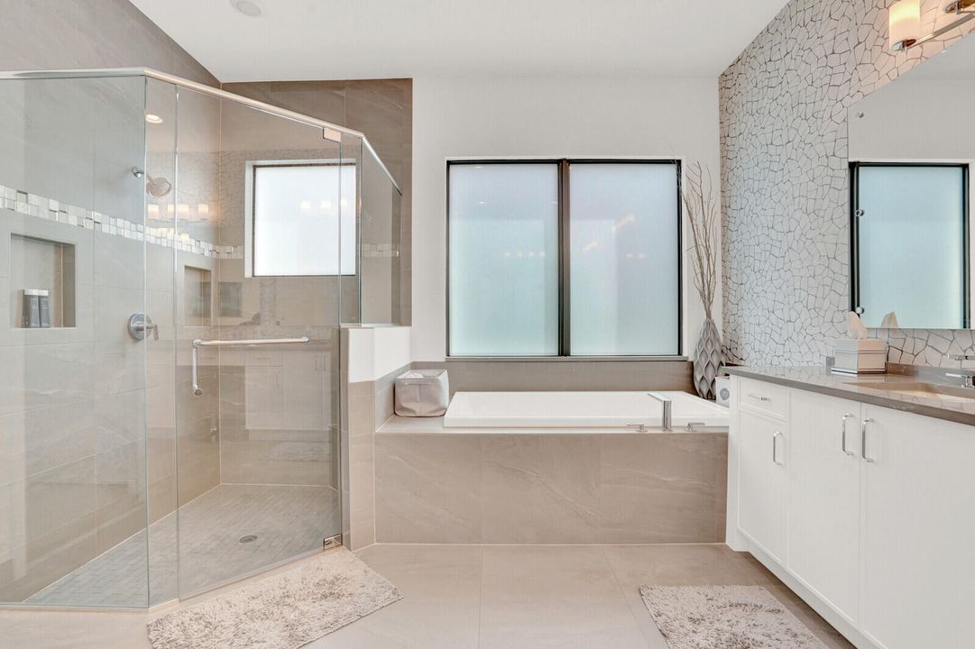 For Sale: $2,800,000 (5 beds, 5 baths, 4862 Square Feet)