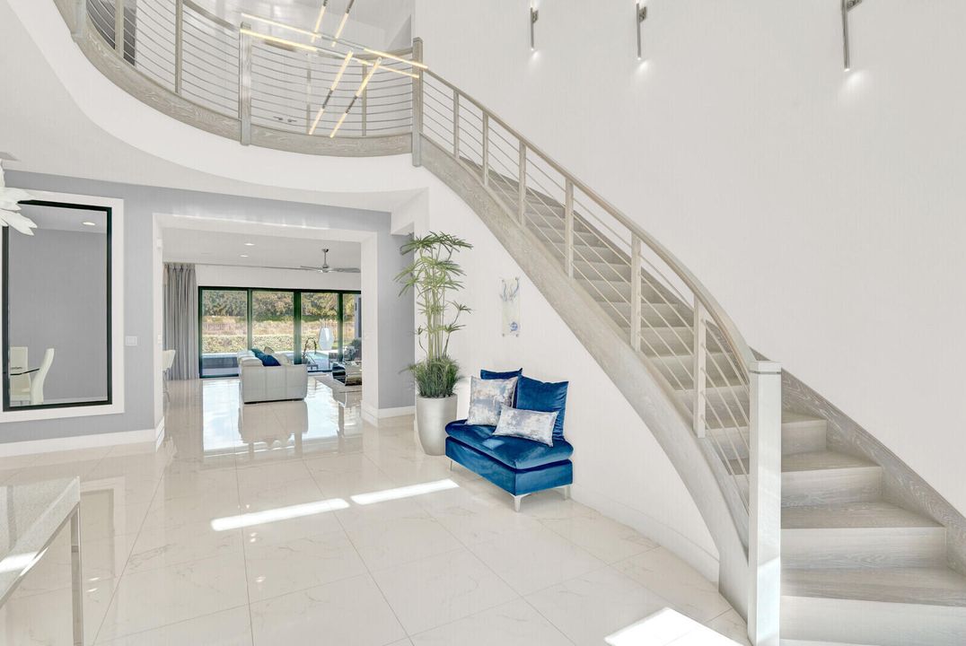 For Sale: $2,800,000 (5 beds, 5 baths, 4862 Square Feet)