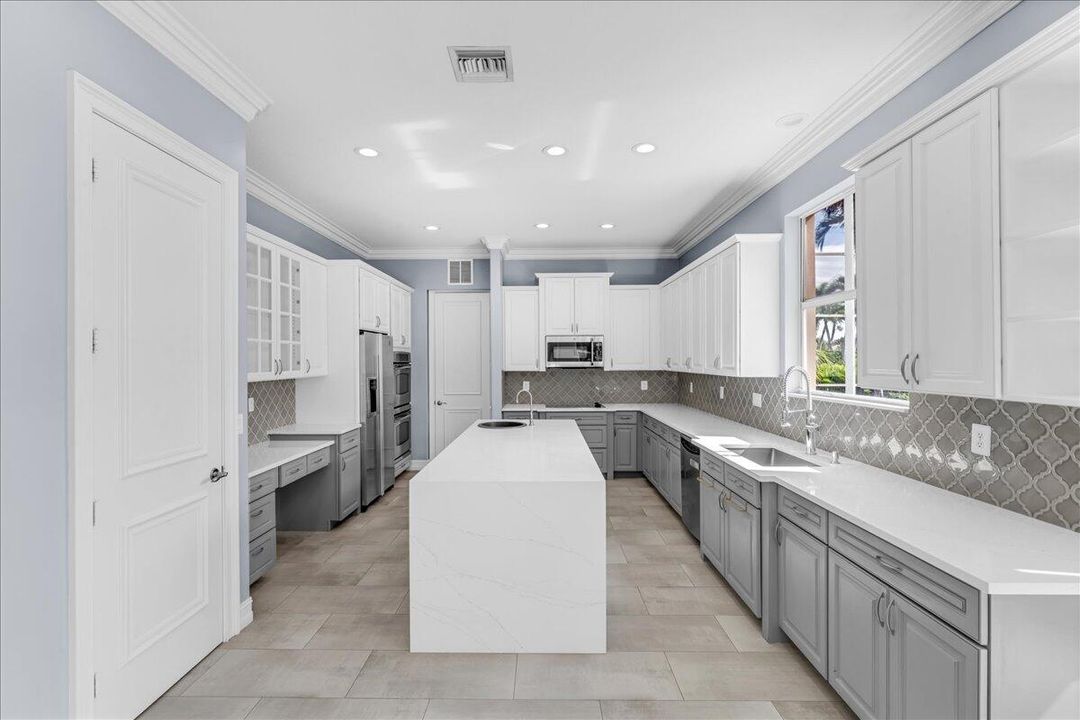 待售: $1,575,000 (4 贝兹, 5 浴室, 4904 平方英尺)