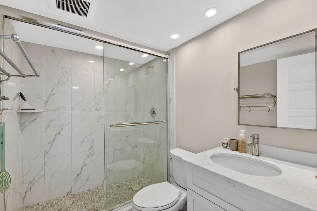 En Venta: $459,900 (2 camas, 2 baños, 1235 Pies cuadrados)