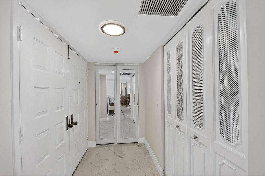 En Venta: $459,900 (2 camas, 2 baños, 1235 Pies cuadrados)