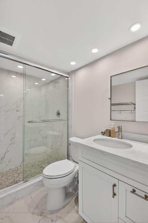 En Venta: $459,900 (2 camas, 2 baños, 1235 Pies cuadrados)