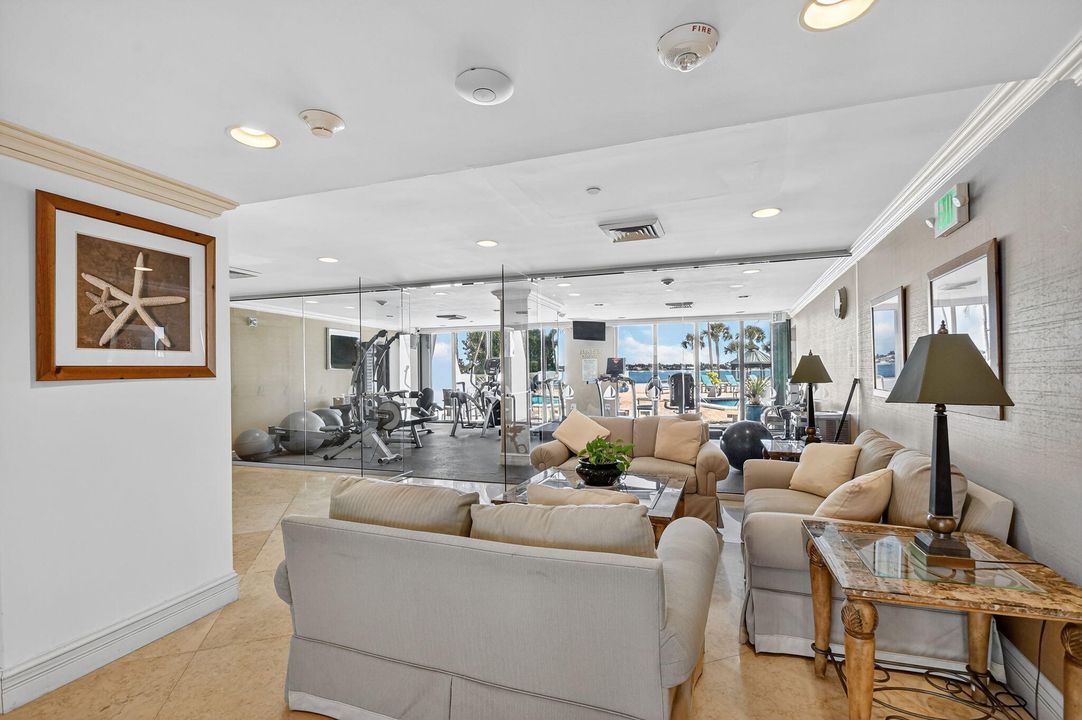 En Venta: $459,900 (2 camas, 2 baños, 1235 Pies cuadrados)