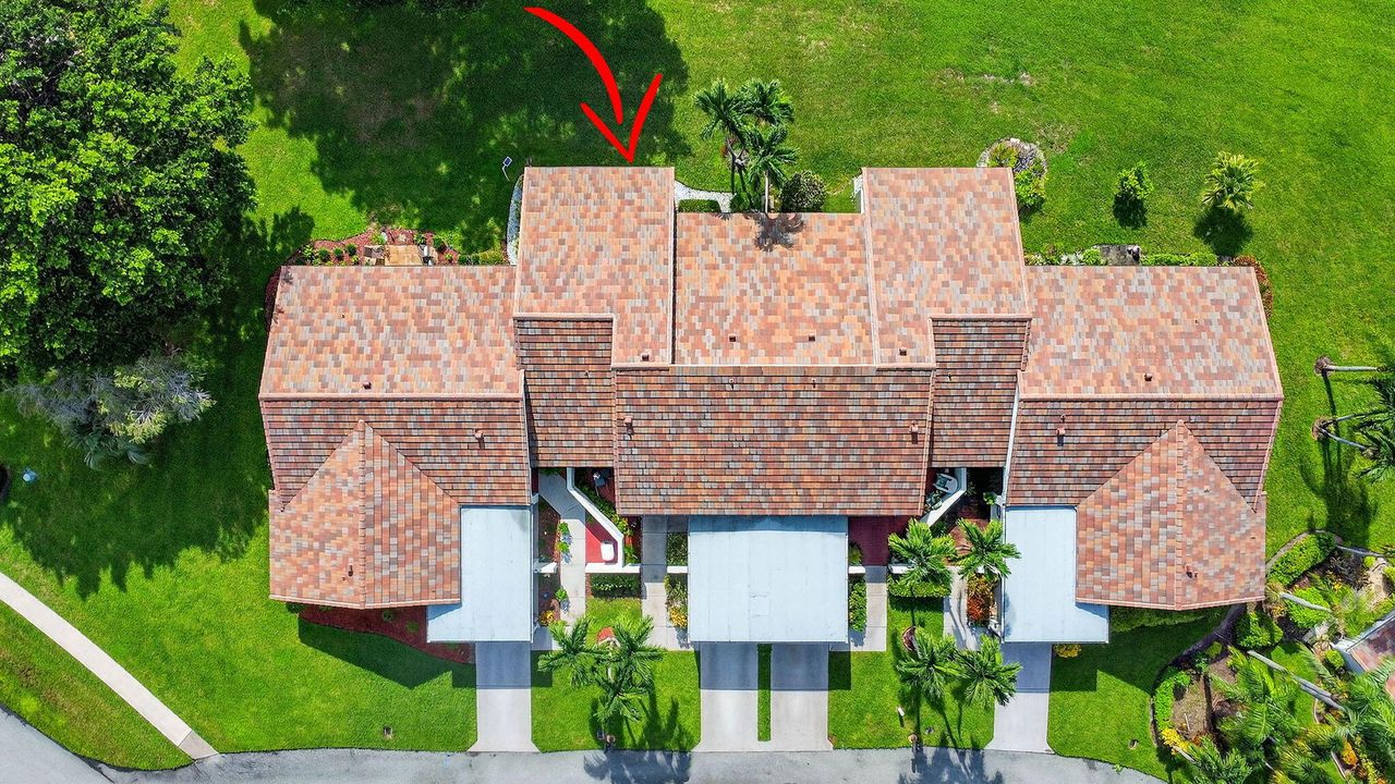 For Sale: $325,000 (2 beds, 2 baths, 1262 Square Feet)