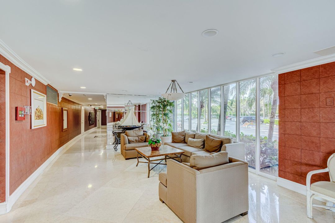 En Venta: $459,900 (2 camas, 2 baños, 1235 Pies cuadrados)