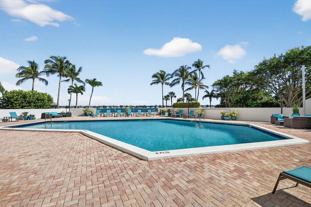 En Venta: $459,900 (2 camas, 2 baños, 1235 Pies cuadrados)