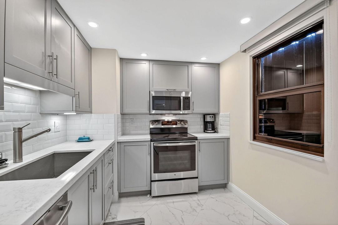 En Venta: $459,900 (2 camas, 2 baños, 1235 Pies cuadrados)