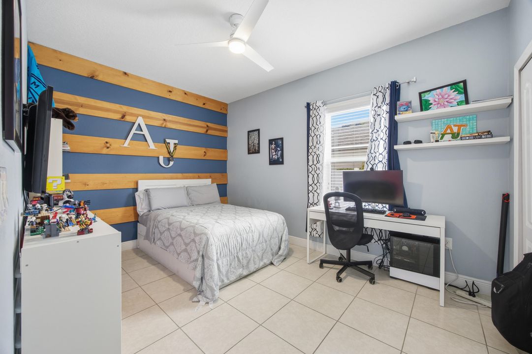 На продажу: $595,000 (4 спален, 3 ванн, 2466 Квадратных фут)