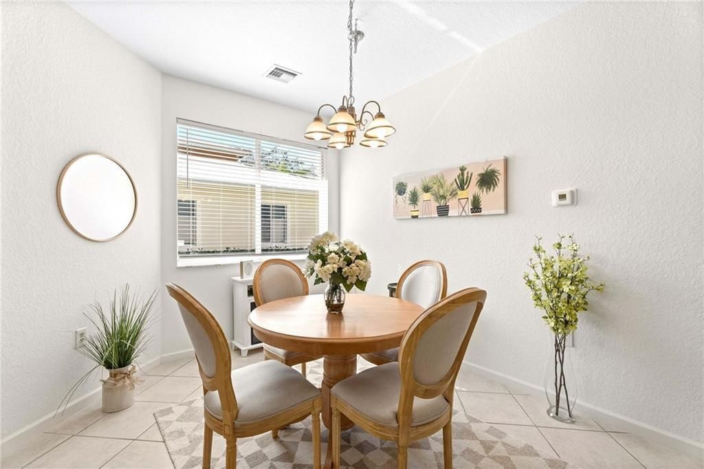 For Sale: $255,000 (3 beds, 2 baths, 1464 Square Feet)