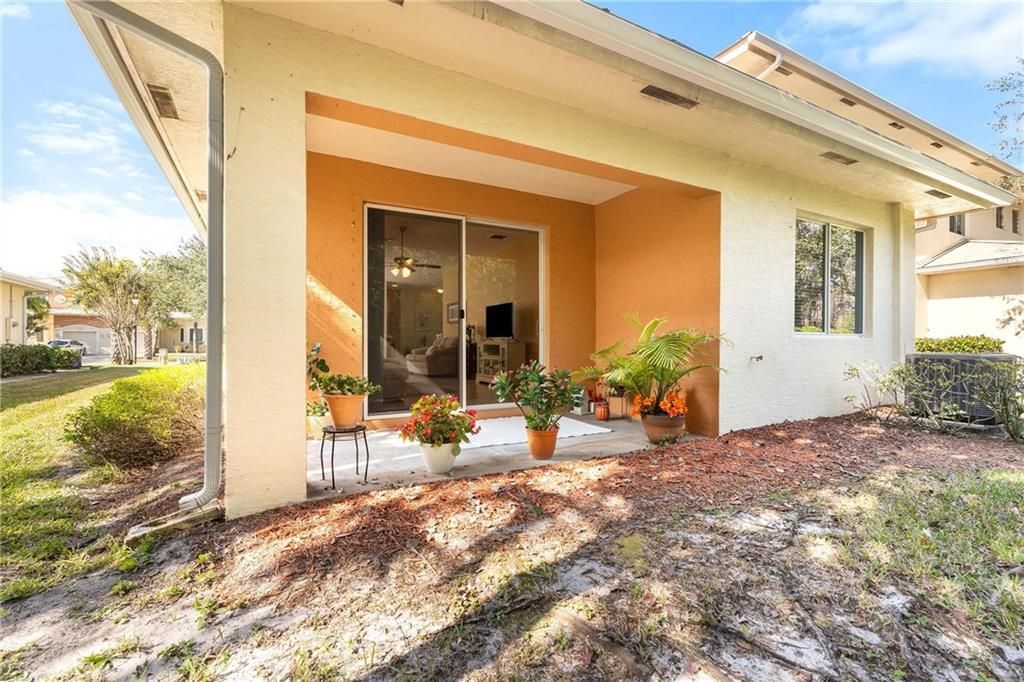 For Sale: $255,000 (3 beds, 2 baths, 1464 Square Feet)