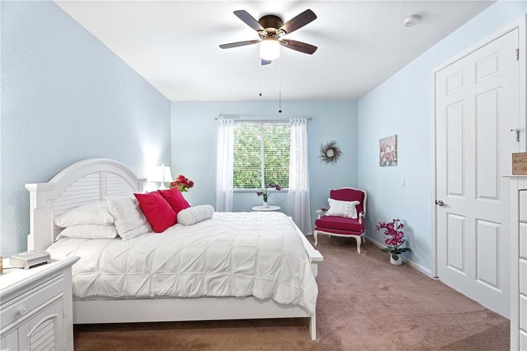 For Sale: $255,000 (3 beds, 2 baths, 1464 Square Feet)