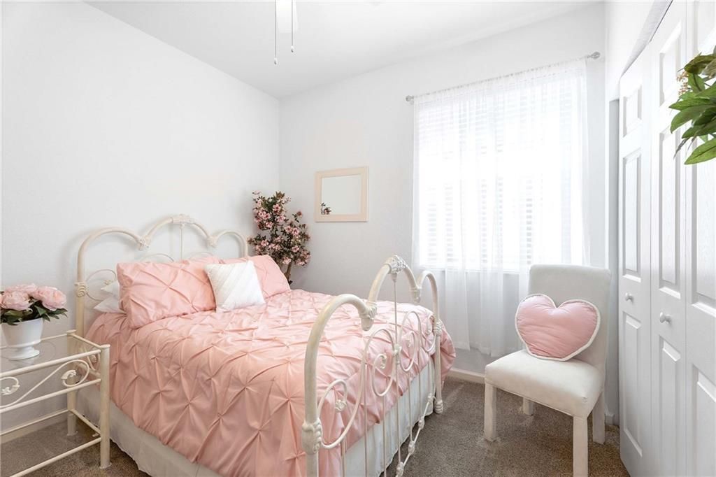 For Sale: $255,000 (3 beds, 2 baths, 1464 Square Feet)