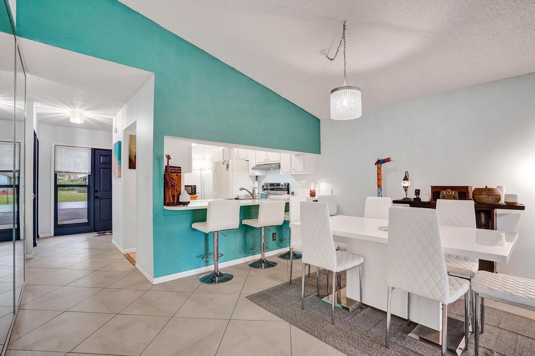 En Venta: $365,000 (2 camas, 2 baños, 1212 Pies cuadrados)