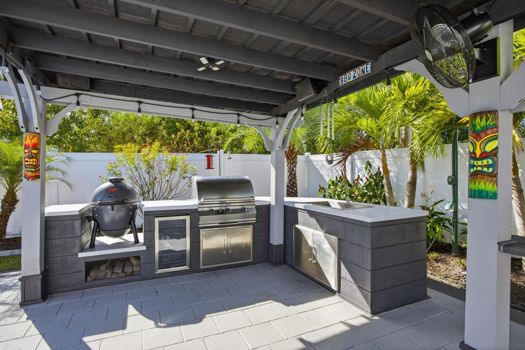 На продажу: $595,000 (4 спален, 3 ванн, 2466 Квадратных фут)