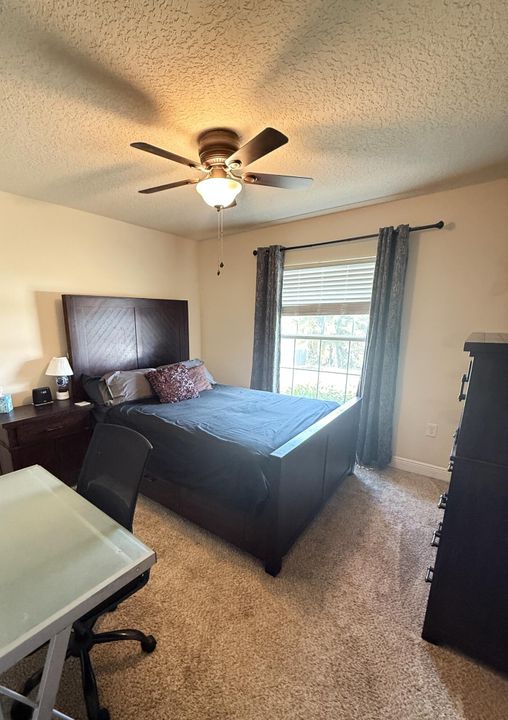 For Rent: $900 (1 beds, 1 baths, 1547 Square Feet)