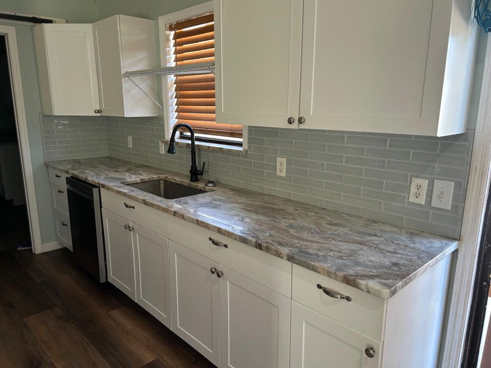 待售: $255,000 (3 贝兹, 2 浴室, 1308 平方英尺)