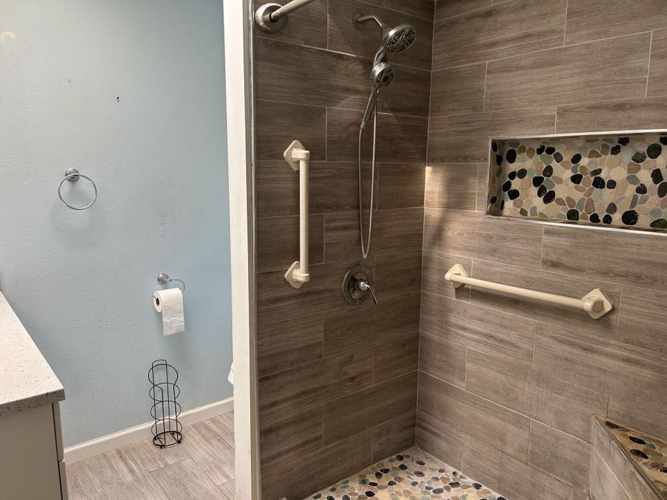 待售: $255,000 (3 贝兹, 2 浴室, 1308 平方英尺)