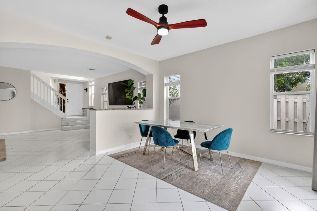 For Sale: $565,000 (4 beds, 2 baths, 2213 Square Feet)