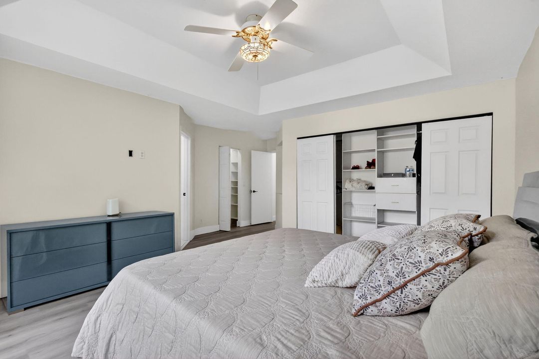 For Sale: $565,000 (4 beds, 2 baths, 2213 Square Feet)