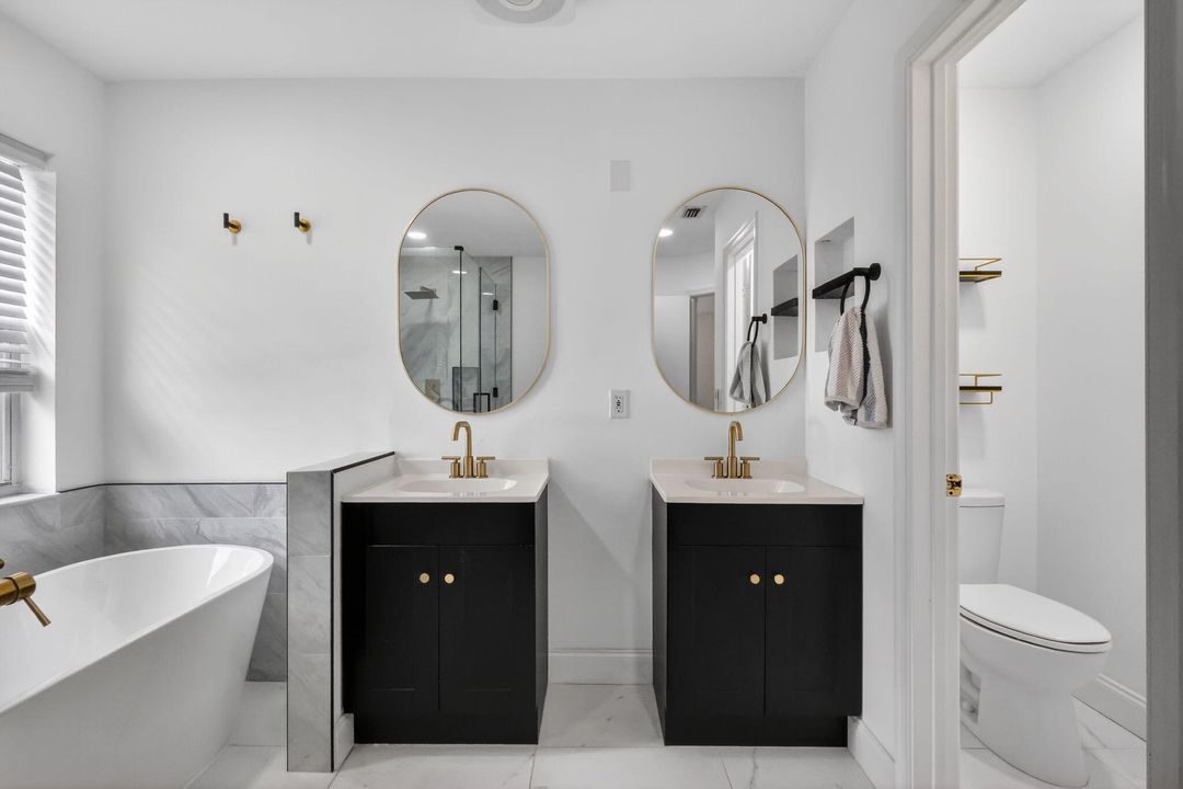 For Sale: $565,000 (4 beds, 2 baths, 2213 Square Feet)