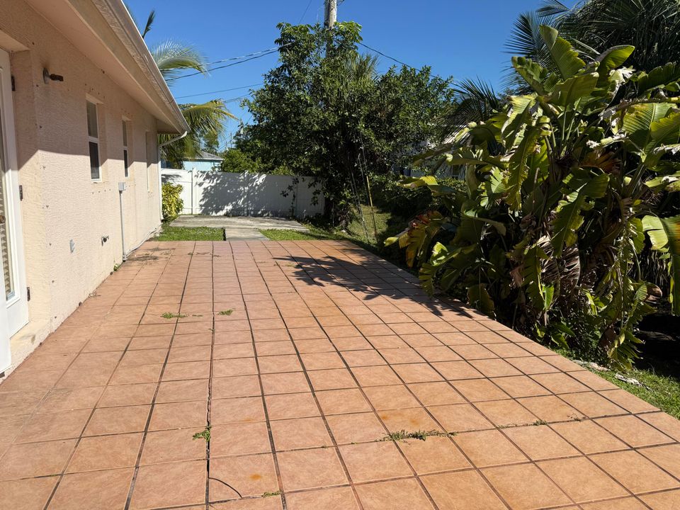 En Renta: $2,100 (3 camas, 2 baños, 1455 Pies cuadrados)