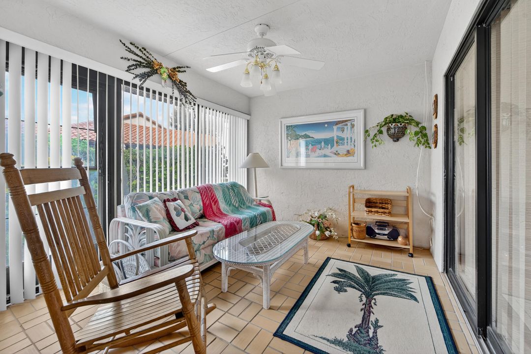 En Venta: $249,000 (2 camas, 2 baños, 1217 Pies cuadrados)