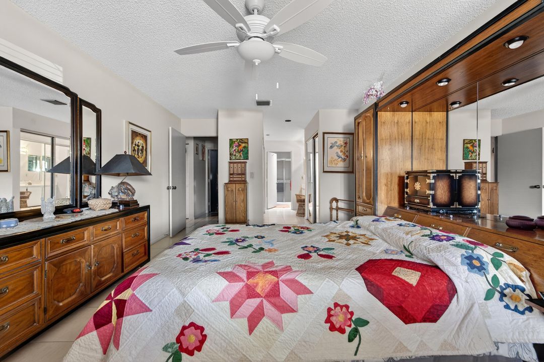 En Venta: $249,000 (2 camas, 2 baños, 1217 Pies cuadrados)