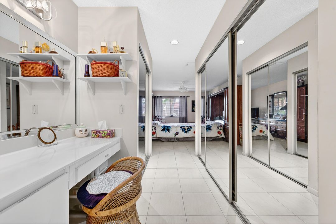 En Venta: $249,000 (2 camas, 2 baños, 1217 Pies cuadrados)