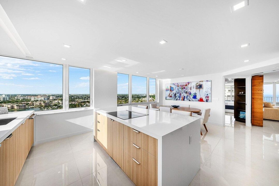 For Sale: $2,495,000 (2 beds, 2 baths, 1488 Square Feet)