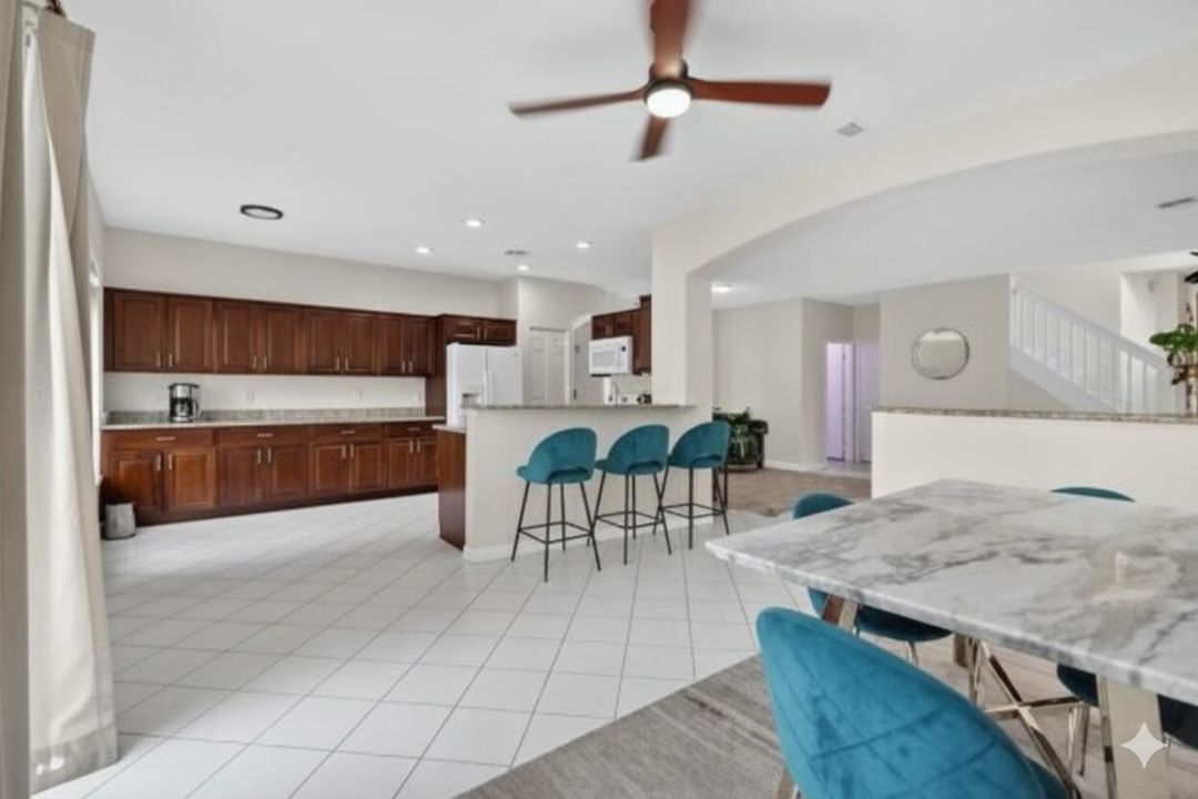 For Sale: $565,000 (4 beds, 2 baths, 2213 Square Feet)